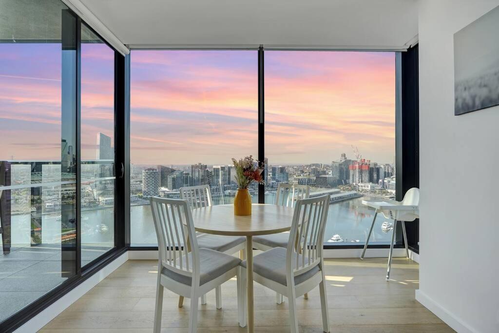 Wake Up In Front Of Water Bay Beckons- 2B2B1C Apartment เมลเบิร์น ภายนอก รูปภาพ