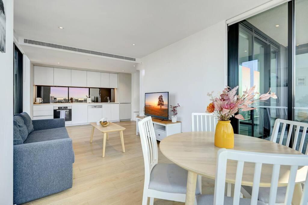 Wake Up In Front Of Water Bay Beckons- 2B2B1C Apartment เมลเบิร์น ภายนอก รูปภาพ